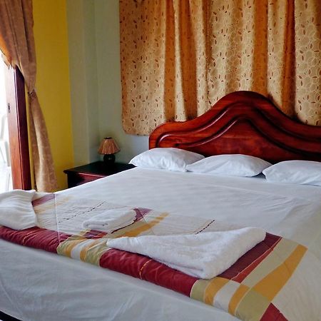 Casa Los Delfines Hotel Puerto Villamil Eksteriør billede