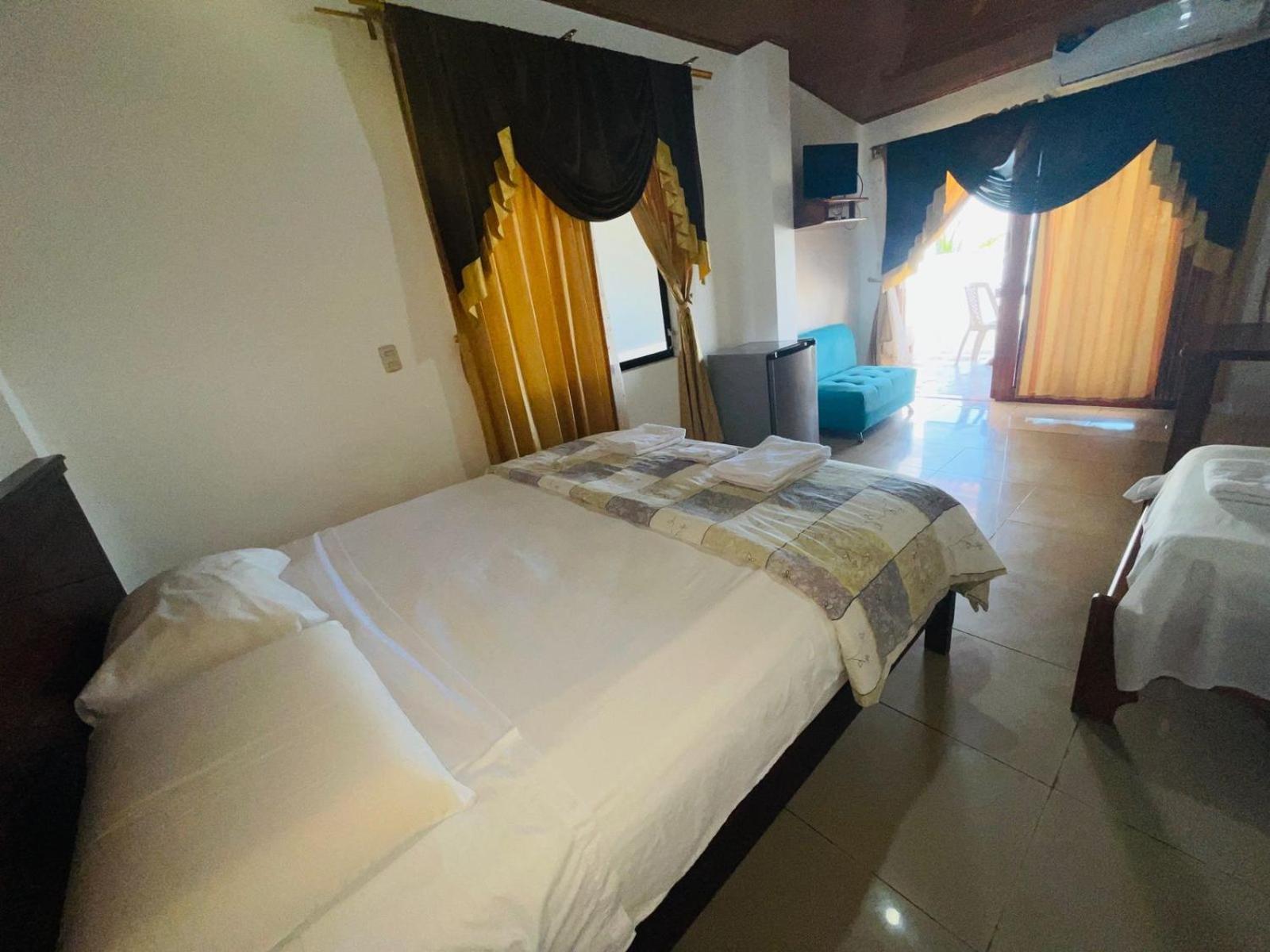 Casa Los Delfines Hotel Puerto Villamil Eksteriør billede