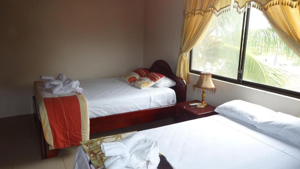 Casa Los Delfines Hotel Puerto Villamil Eksteriør billede
