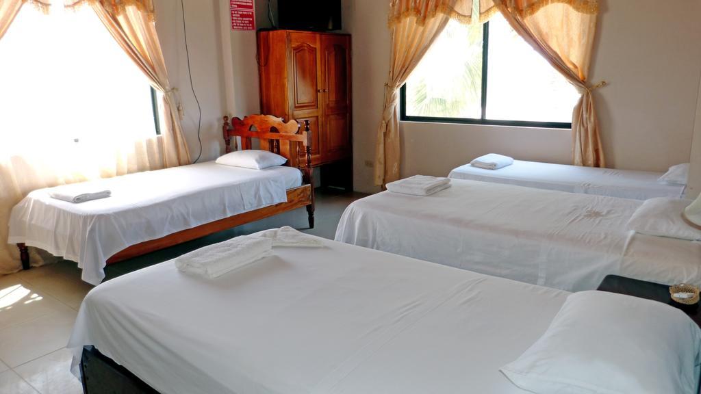 Casa Los Delfines Hotel Puerto Villamil Eksteriør billede