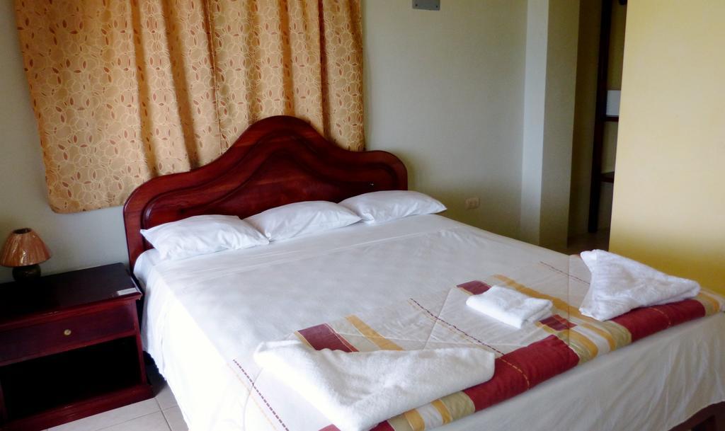 Casa Los Delfines Hotel Puerto Villamil Eksteriør billede